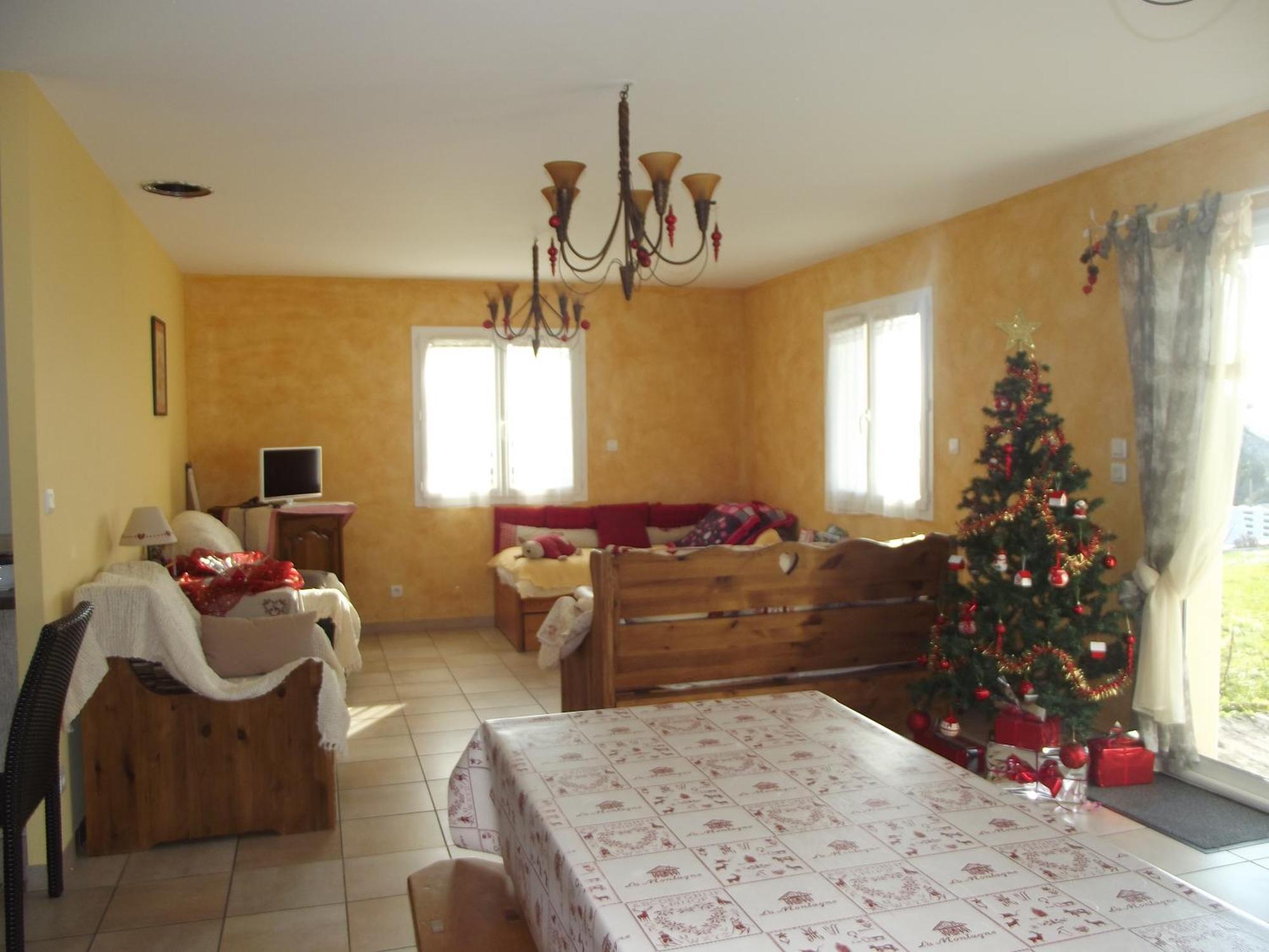 Maison Plein Pied Sur Grand Terrain Vielle Casa de Férias