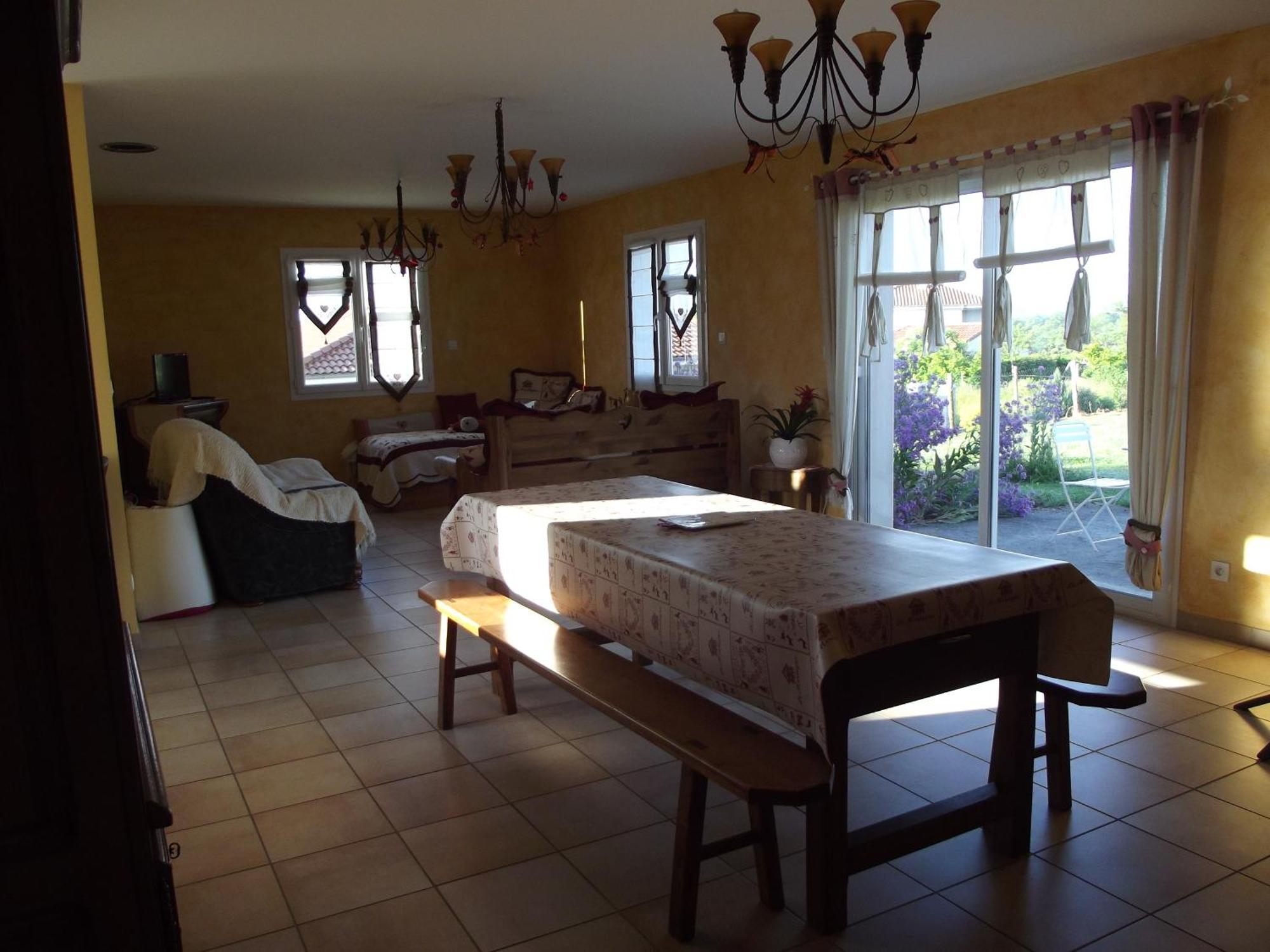 Maison Plein Pied Sur Grand Terrain Vielle Hébergement de vacances *